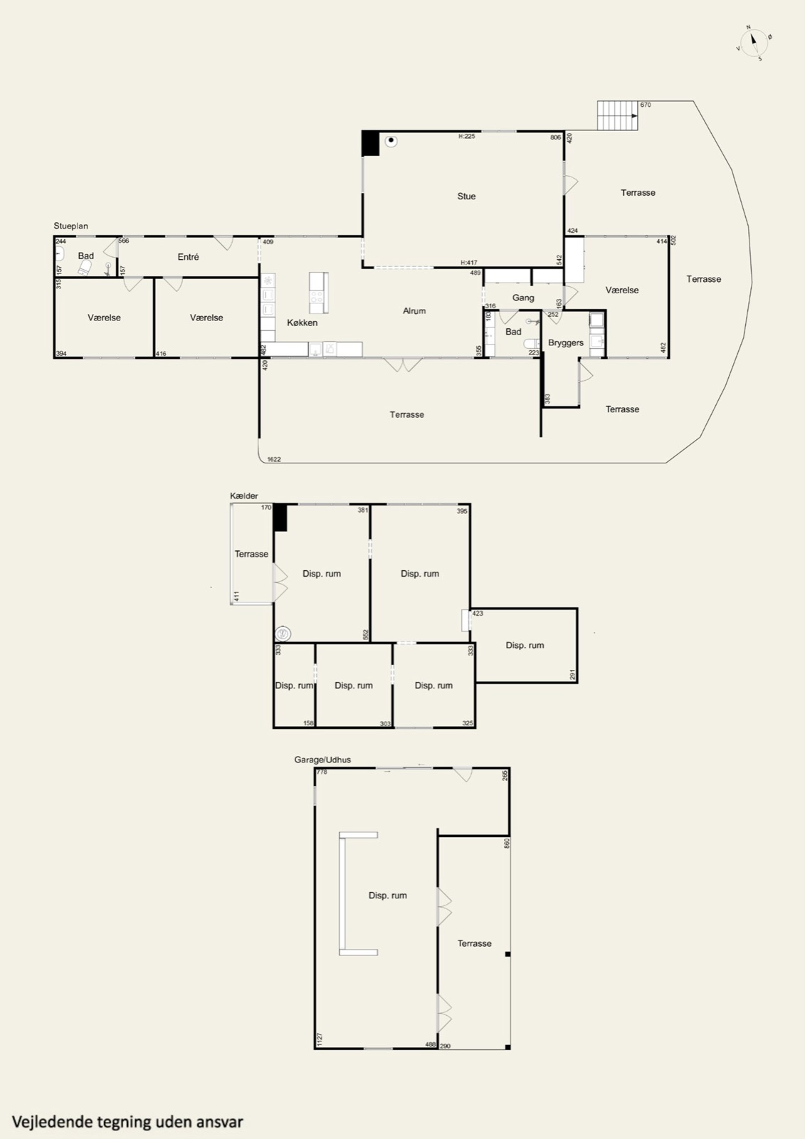 Samlet plantegning med stueplan, kælderens disponible rum og garage/udhus.